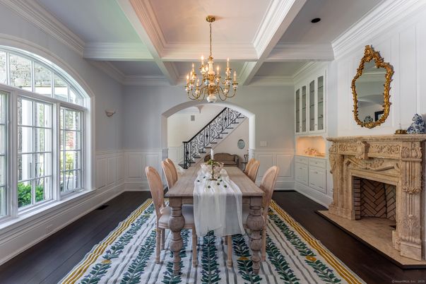 Chandelier, Dining room, Fireplace, Interior, Wood Texture Flooring