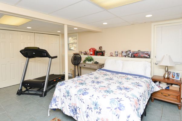 Bedroom, Fitness Equipment, Interior, Recessed Lighting
