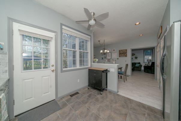 Chandelier, Dining room, Interior, Recessed Lighting
