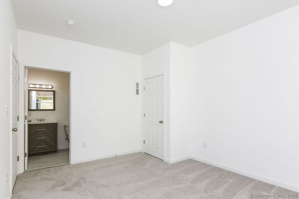 Bathroom, Empty room, Interior, Recessed Lighting
