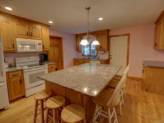 Interior, Kitchen, Pendant Lights, Recessed Lighting, Wood Texture Flooring