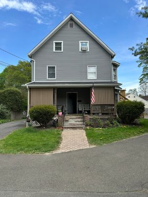 Exterior, Facade, American Craftsman