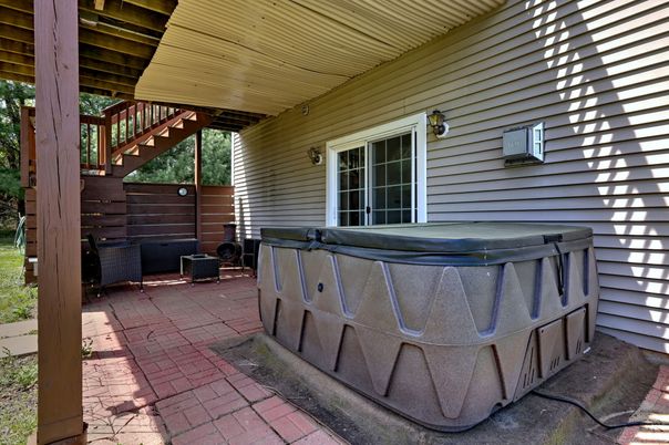 Exterior, Hot Tub