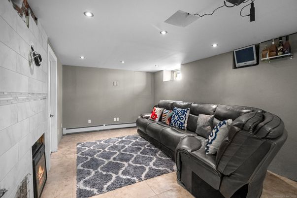 Fireplace, Interior, Living room, Recessed Lighting