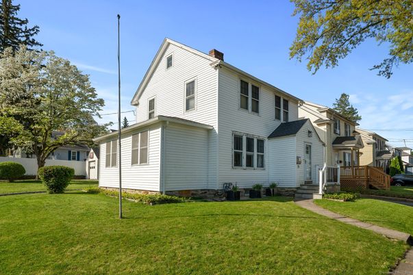 Backyard, Exterior, Facade, Farmhouse