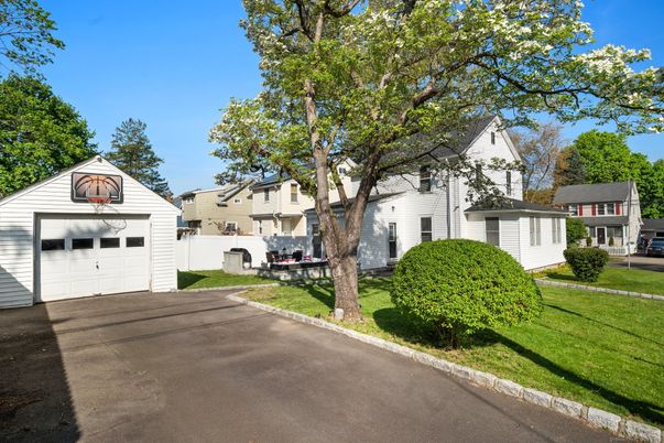Detached Garage, Exterior