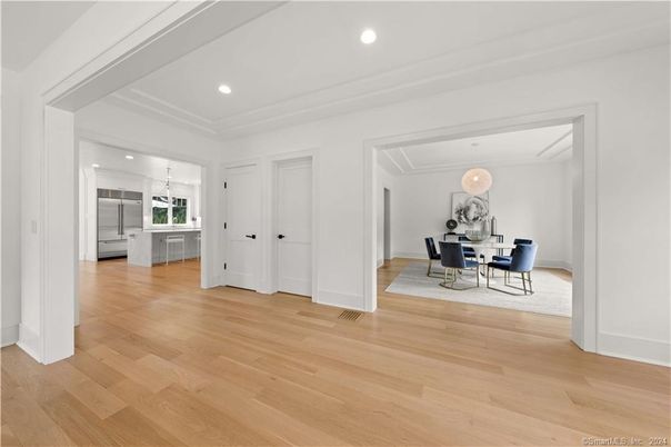 Dining room, Interior, Kitchen, Pendant Lights, Recessed Lighting, Wood Texture Flooring