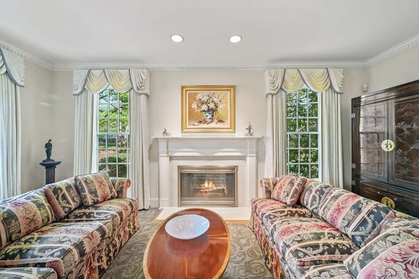 Fireplace, Interior, Living room, Recessed Lighting