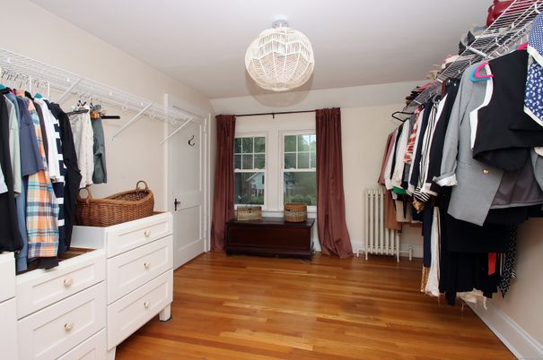 Interior, Walk-in Closets, Wood Texture Flooring