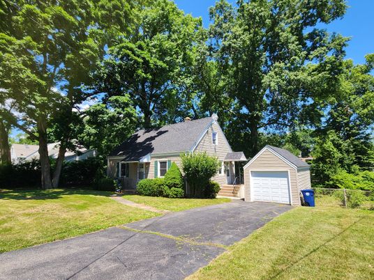 Backyard, Detached Garage, Exterior