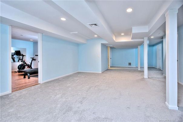 Fitness Equipment, Interior, Recessed Lighting, Wood Texture Flooring