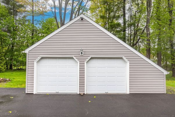 Detached Garage, Exterior