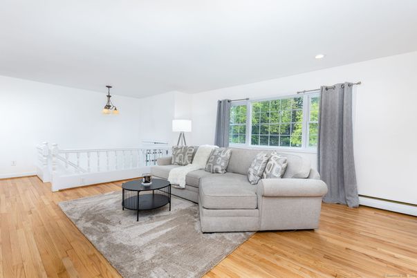 Interior, Living room, Pendant Lights, Recessed Lighting, Wood Texture Flooring