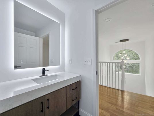 Bathroom, Interior, Pendant Lights, Wood Texture Flooring