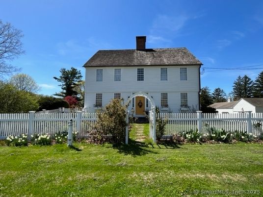 Backyard, Exterior, Facade, Georgian
