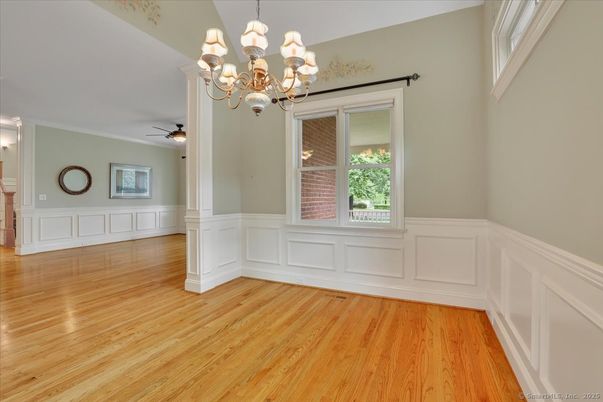Chandelier, Empty room, Interior, Wood Texture Flooring