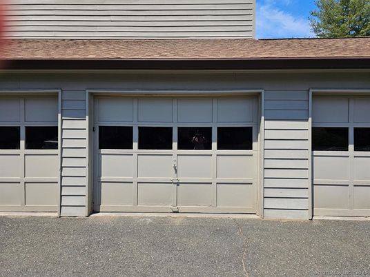 Detached Garage, Exterior