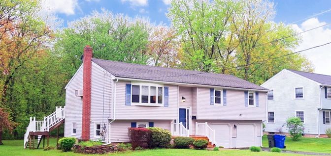 Attached, Exterior, Facade, Raised Ranch