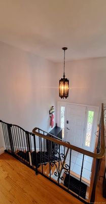 Interior, Pendant Lights, Wood Texture Flooring