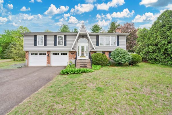 Attached, Exterior, Facade, Raised Ranch