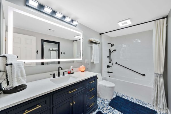 Bathroom, Dual Sink Vanities, Interior
