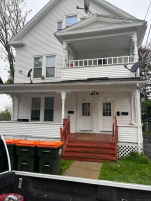 Exterior, Facade, Queen Anne Victorian