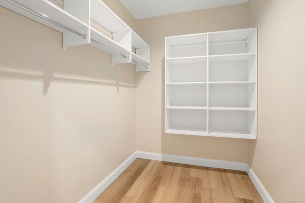 Interior, Walk-in Closets, Wood Texture Flooring