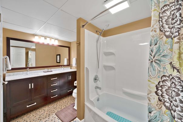 Bathroom, Dual Sink Vanities, Interior