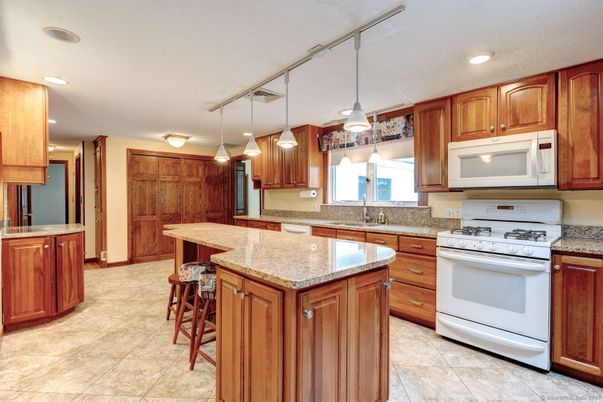 Interior, Kitchen, Pendant Lights, Recessed Lighting