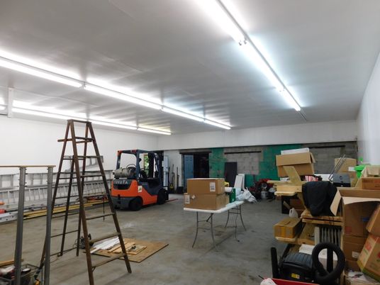 Garage, Interior