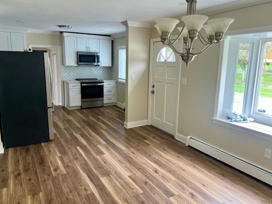 Chandelier, Interior, Kitchen, Wood Texture Flooring