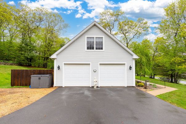 Detached Garage, Exterior