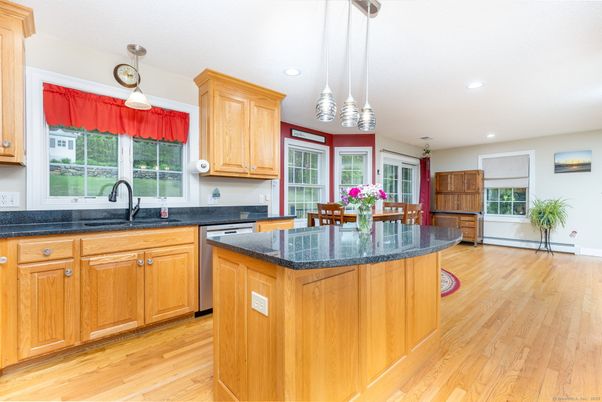 Dining room, Interior, Kitchen, Pendant Lights, Recessed Lighting, Wood Texture Flooring