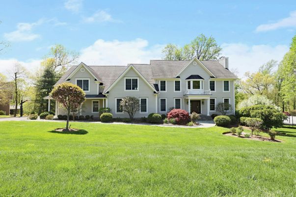 Backyard, Exterior, Facade, Farmhouse