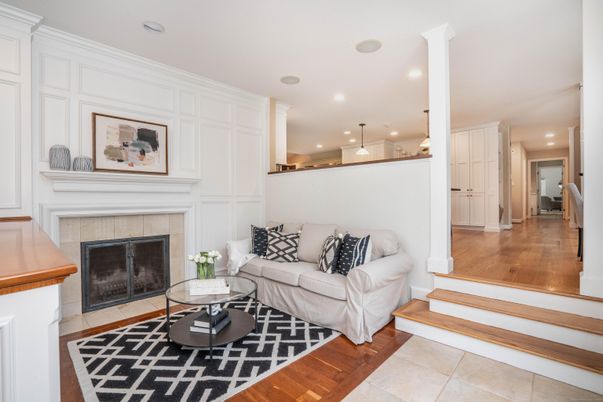 Fireplace, Interior, Living room, Pendant Lights, Recessed Lighting, Wood Texture Flooring
