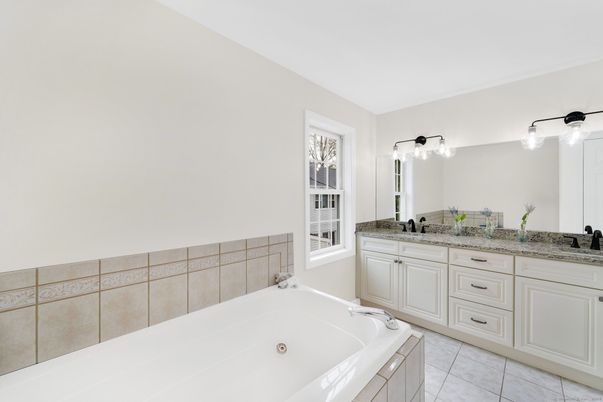 Bathroom, Dual Sink Vanities, Interior