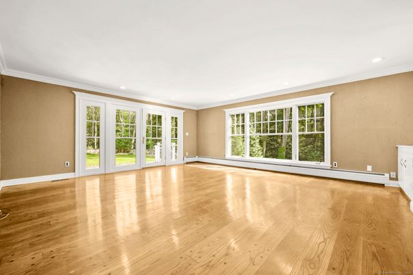 Empty room, Interior, Recessed Lighting, Wood Texture Flooring