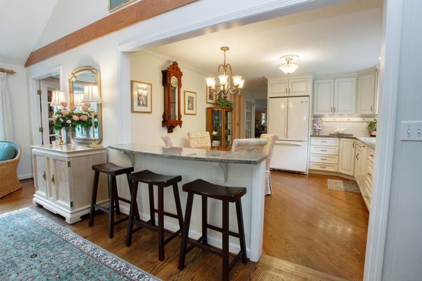 Chandelier, Interior, Kitchen, Wood Texture Flooring