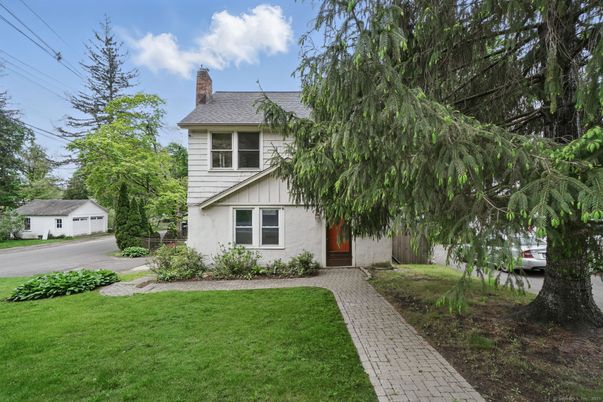Backyard, Detached Garage, Exterior, Facade, Split Level