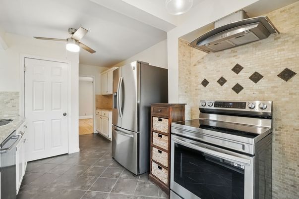 Interior, Kitchen, Stainless Steel Appliances