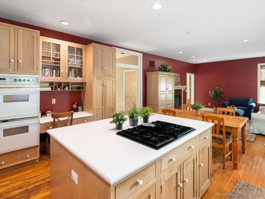 Dining room, Interior, Kitchen, Living room, Recessed Lighting, Wood Texture Flooring