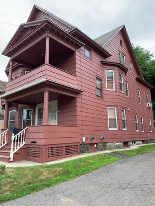 Exterior, Facade, Queen Anne Victorian