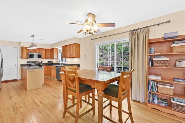Dining room, Interior, Kitchen, Stainless Steel Appliances, Wood Texture Flooring