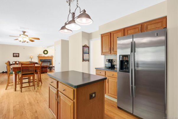 Dining room, Interior, Kitchen, Stainless Steel Appliances, Wood Texture Flooring