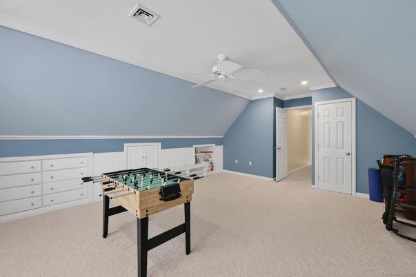 Game Room, Interior, Recessed Lighting