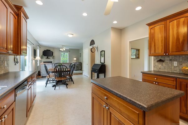 Dining room, Interior, Kitchen, Recessed Lighting