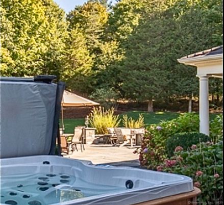 Backyard, Exterior, Hot Tub
