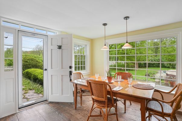 Dining room, Interior, Pendant Lights