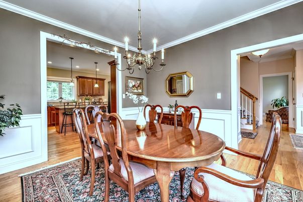 Chandelier, Dining room, Interior, Kitchen, Pendant Lights, Recessed Lighting, Wood Texture Flooring