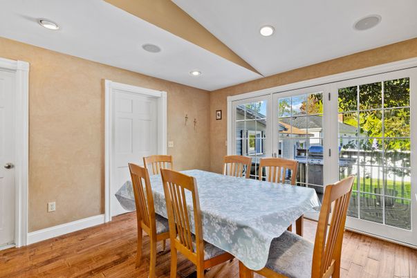 Dining room, Interior, Recessed Lighting, Wood Texture Flooring